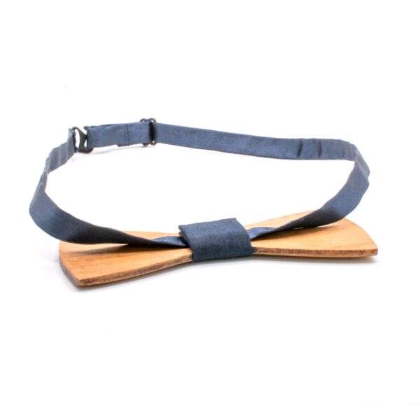wooden bow tie celtic oak with cord back
